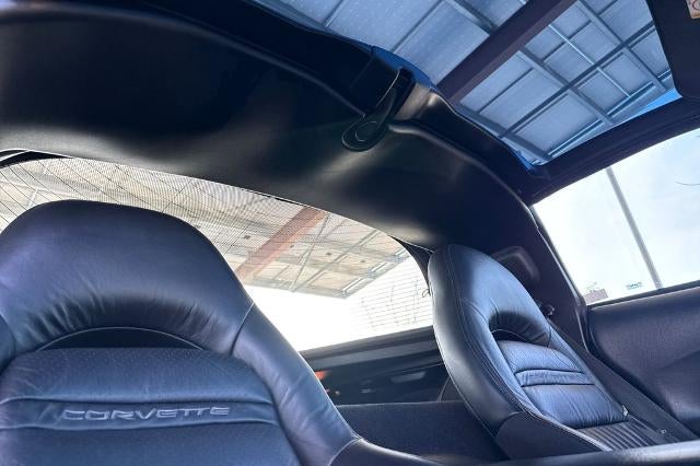 2004 Chevrolet Corvette Base