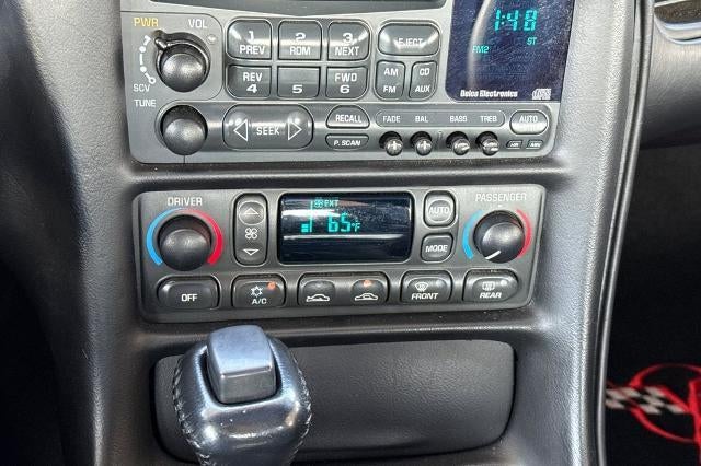 2004 Chevrolet Corvette Base