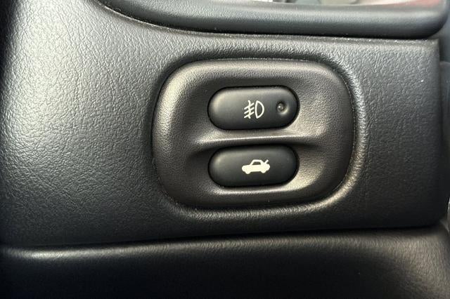 2004 Chevrolet Corvette Base