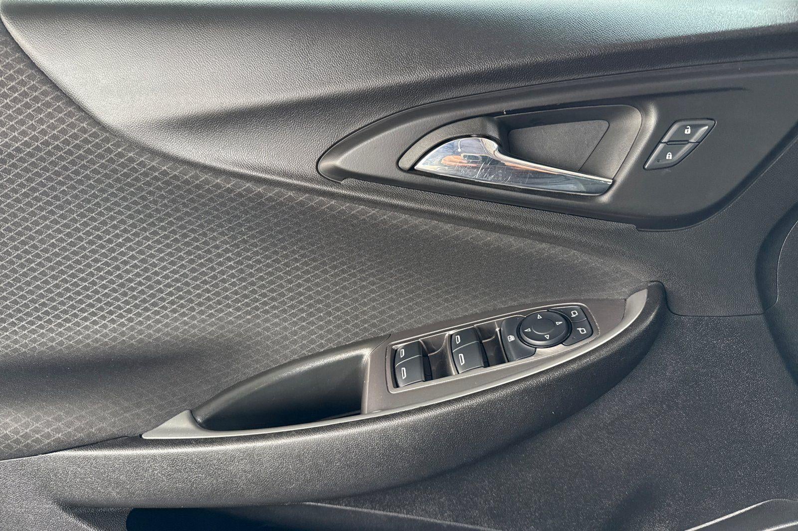 2025 Chevrolet Malibu RS