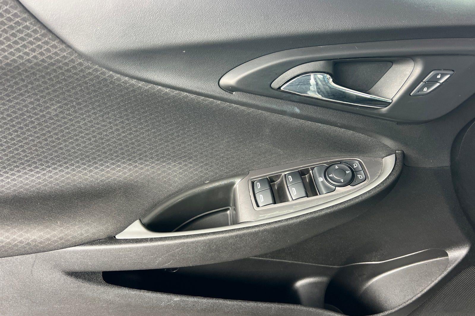 2025 Chevrolet Malibu RS