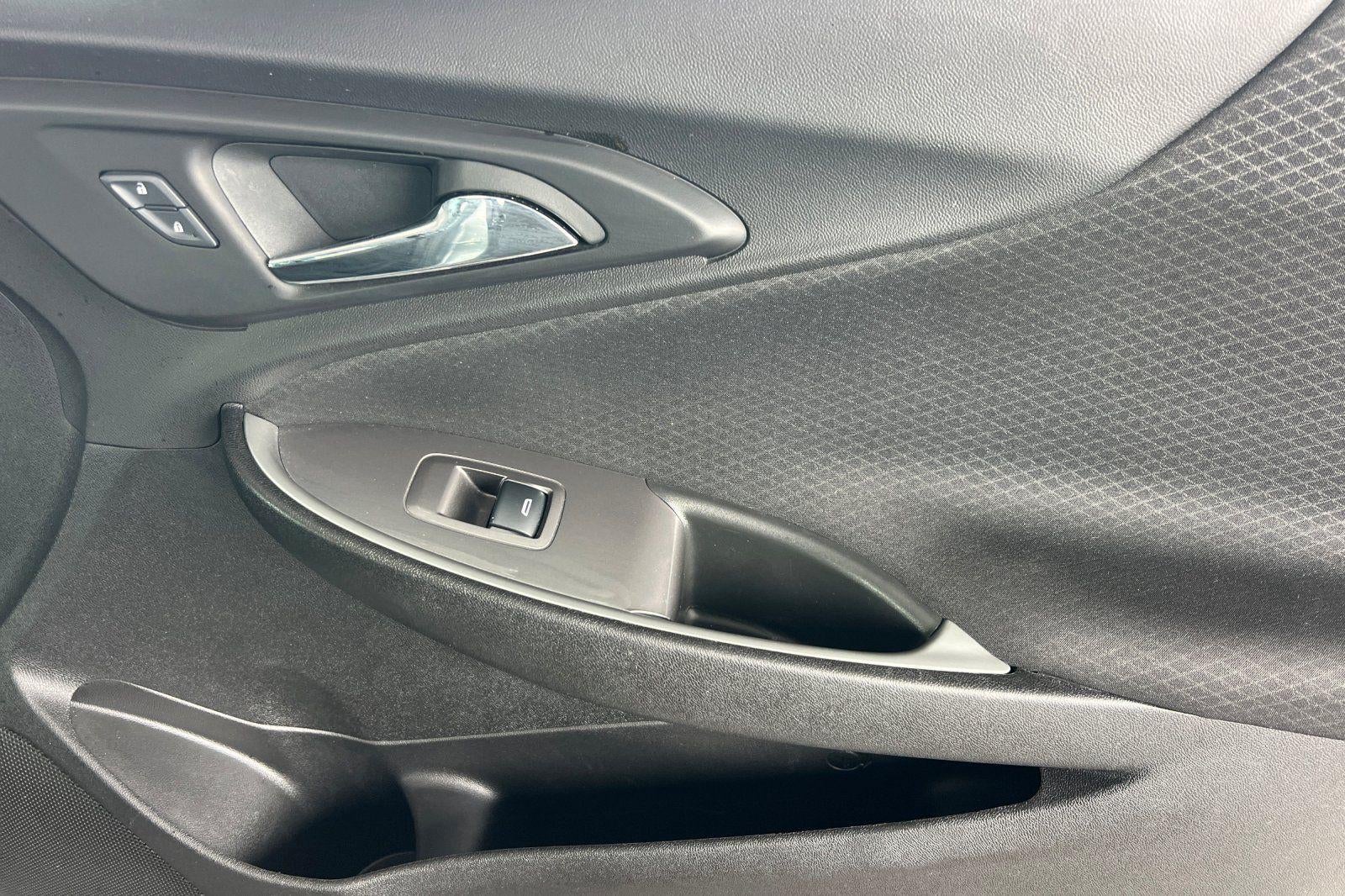 2025 Chevrolet Malibu RS