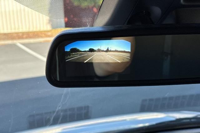 2024 Chevrolet Express Passenger 3500 1LT