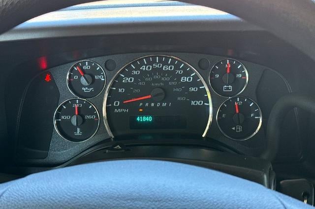 2024 Chevrolet Express Passenger 3500 1LT