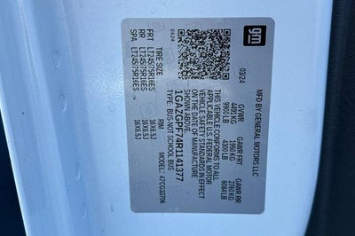 2024 Chevrolet Express Passenger 3500 1LT