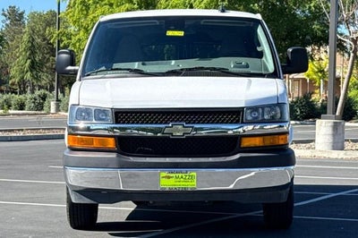 2024 Chevrolet Express Passenger 3500 1LT