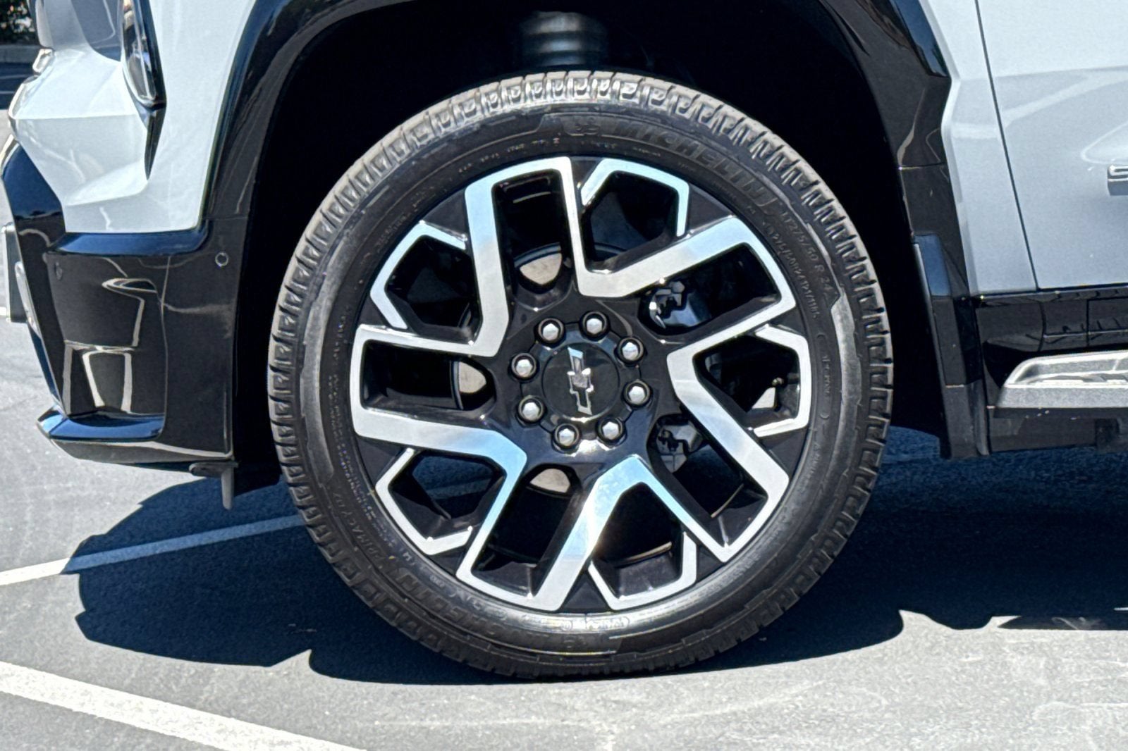 2025 Chevrolet Silverado EV RST - Max Range