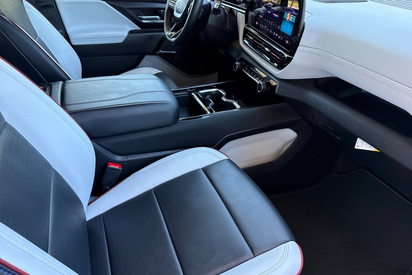 2025 Chevrolet Silverado EV RST - Max Range