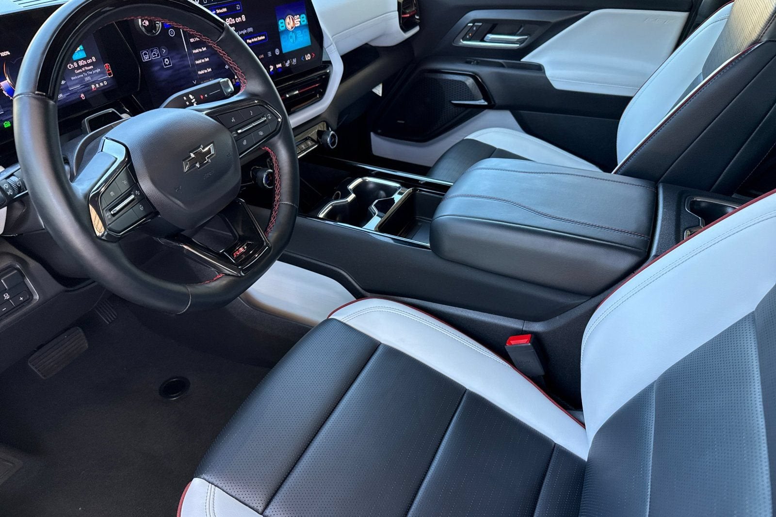 2025 Chevrolet Silverado EV RST - Max Range