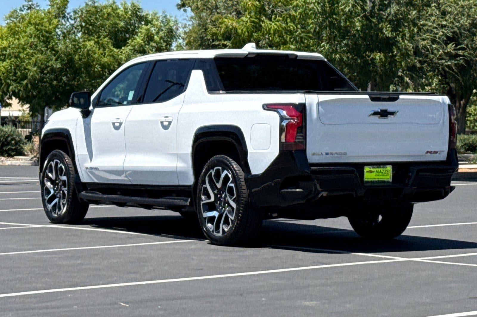 2025 Chevrolet Silverado EV RST - Max Range