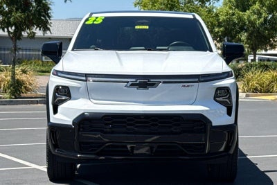 2025 Chevrolet Silverado EV RST - Max Range