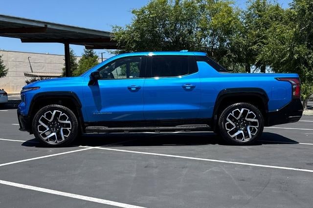 2025 Chevrolet Silverado EV RST - Max Range