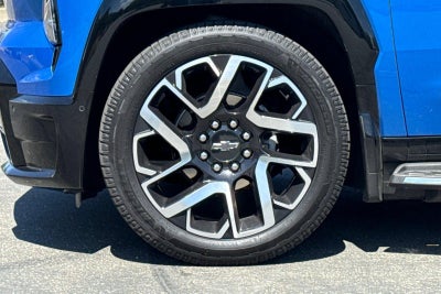 2025 Chevrolet Silverado EV RST - Max Range