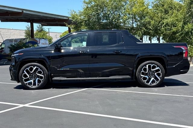 2025 Chevrolet Silverado EV RST - Max Range