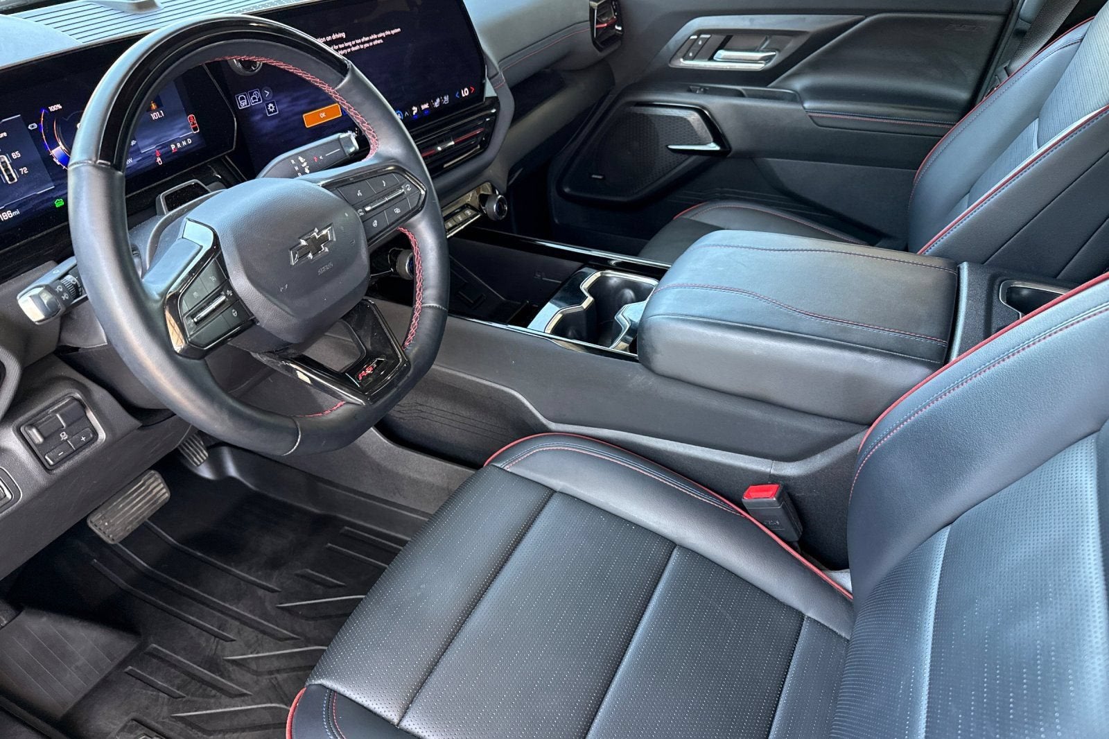 2025 Chevrolet Silverado EV RST - Max Range