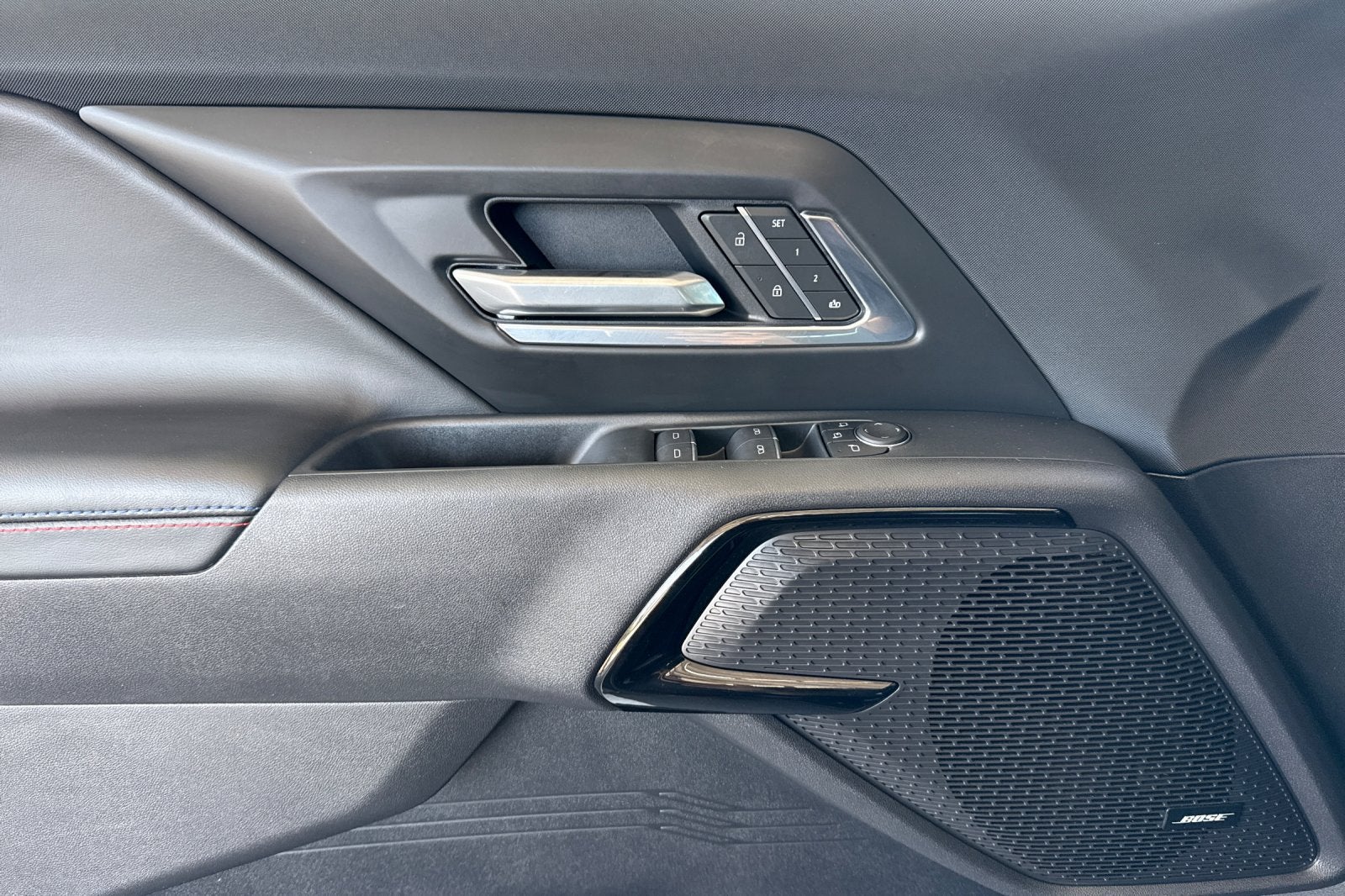 2025 Chevrolet Silverado EV RST - Max Range