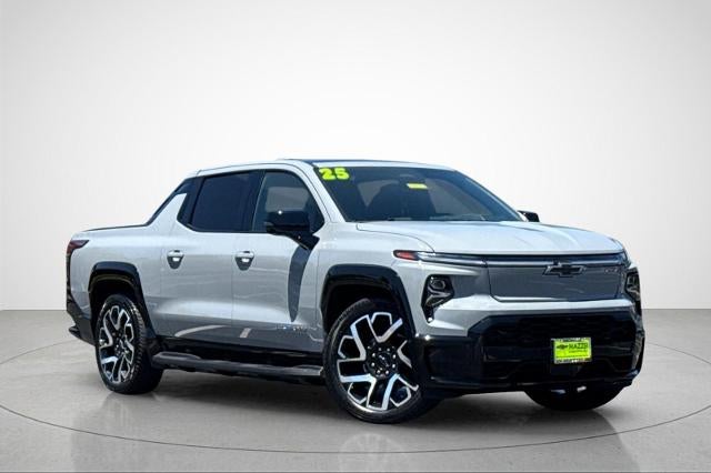 2025 Chevrolet Silverado EV RST - Max Range