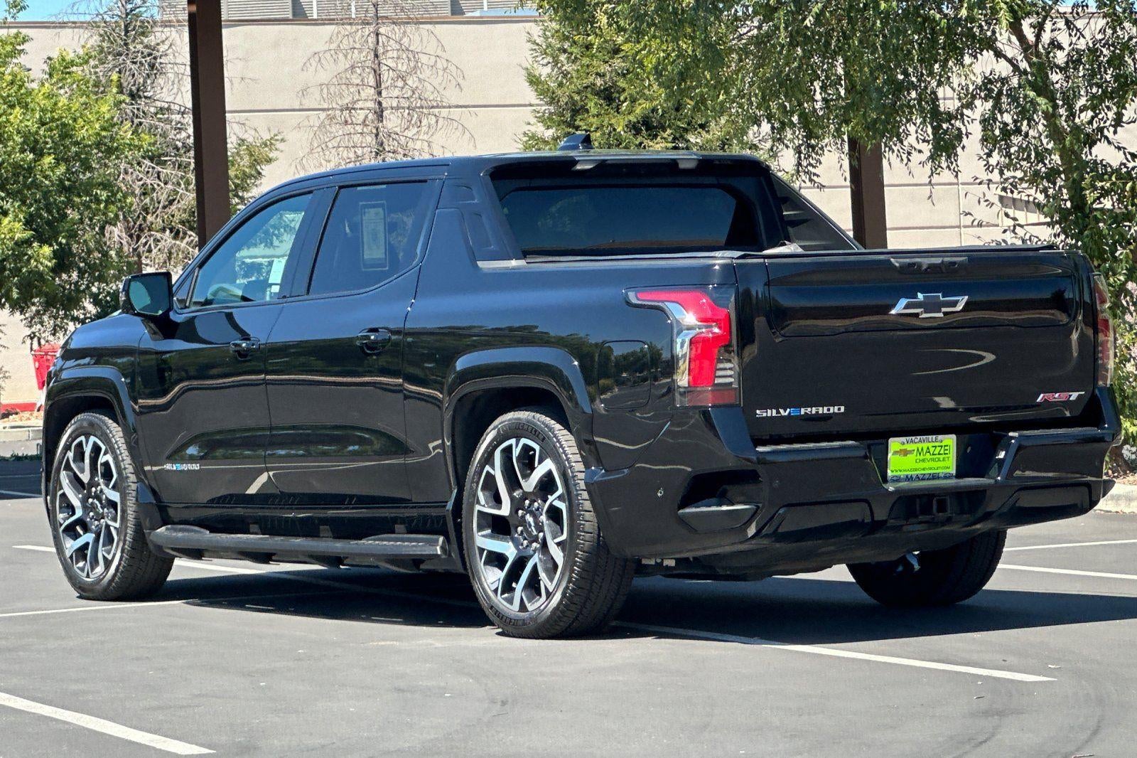 2025 Chevrolet Silverado EV RST - Max Range