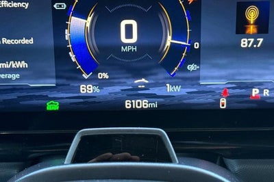 2025 Chevrolet Silverado EV RST - Max Range