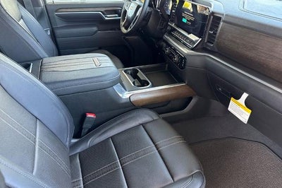 2026 Chevrolet Silverado 3500 HD High Country DRW