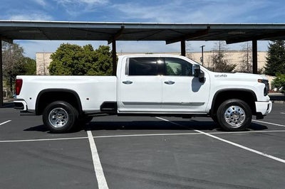 2026 Chevrolet Silverado 3500 HD High Country DRW