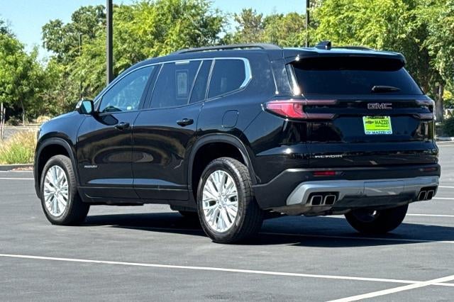 2024 GMC Acadia Elevation