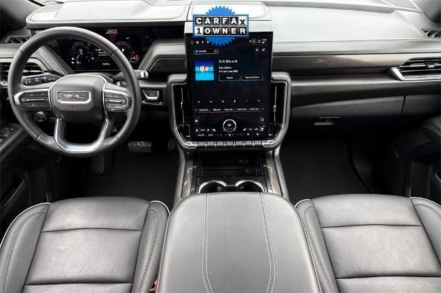 2025 GMC Yukon Elevation