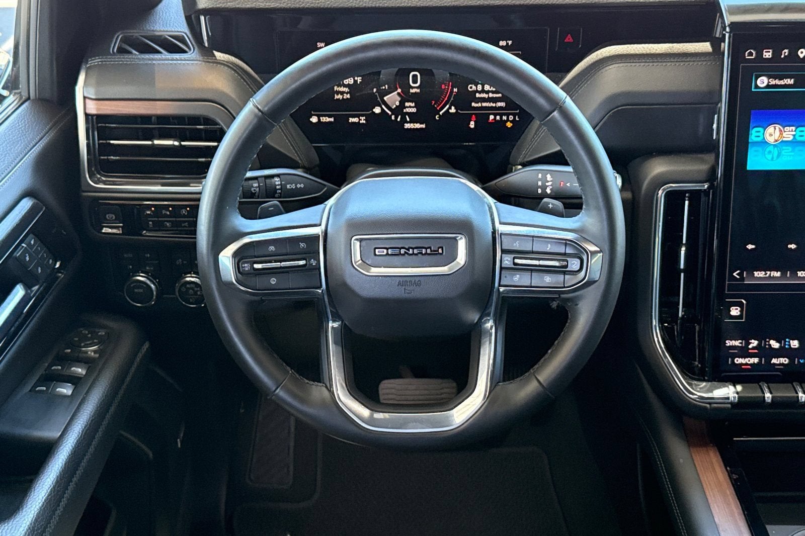 2025 GMC Yukon Denali