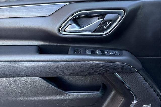 2024 GMC Yukon XL SLT