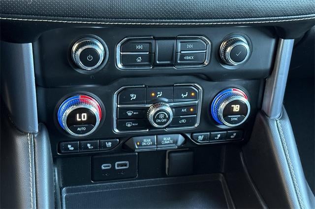 2024 GMC Yukon XL SLT