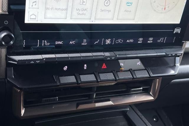 2025 GMC HUMMER EV SUV 2X