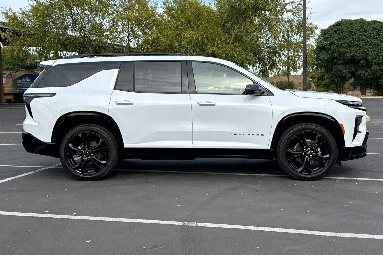 2027 Chevrolet Traverse RS