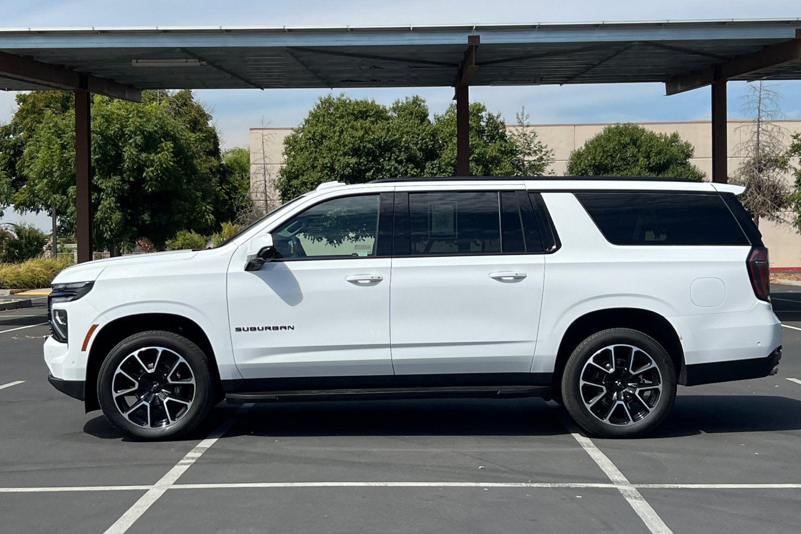 2026 Chevrolet Suburban Base