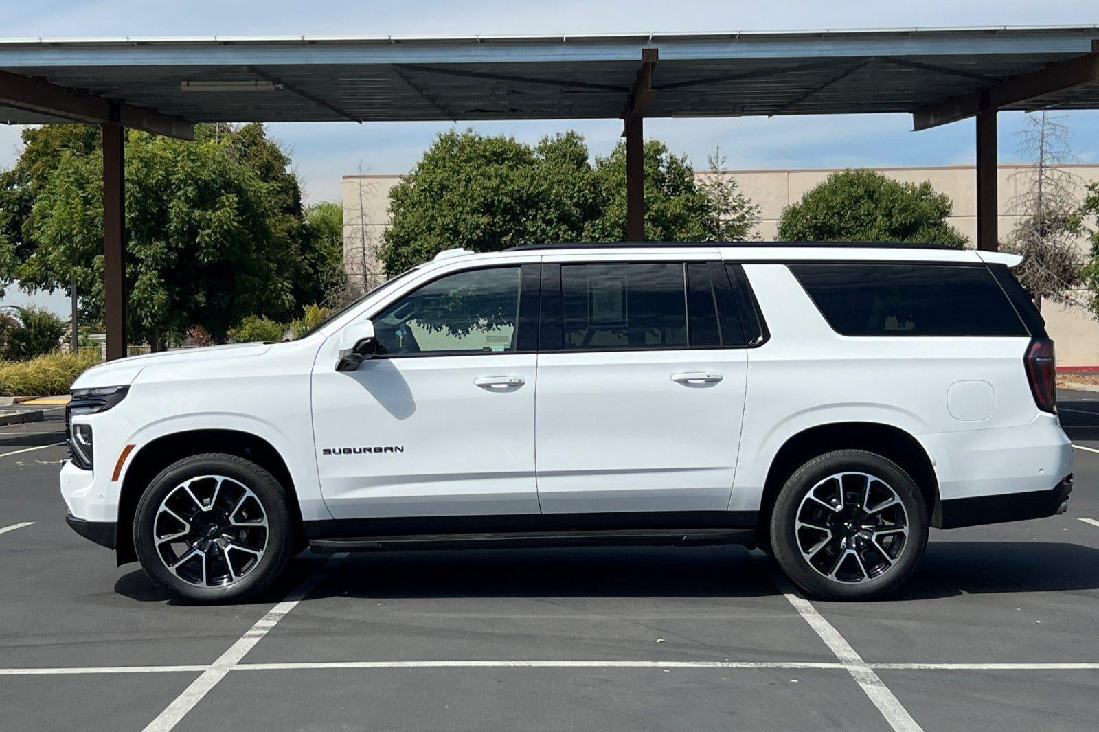 2026 Chevrolet Suburban Base