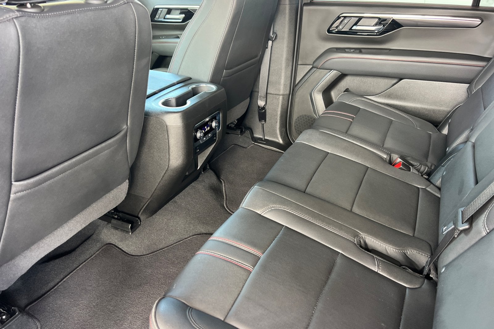 2026 Chevrolet Suburban Base