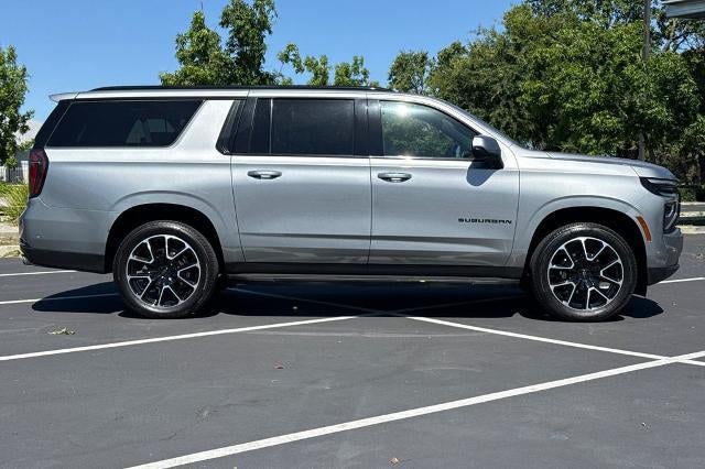 2025 Chevrolet Suburban RST