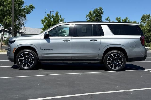 2025 Chevrolet Suburban RST