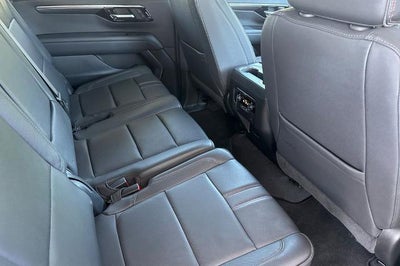 2025 Chevrolet Suburban RST