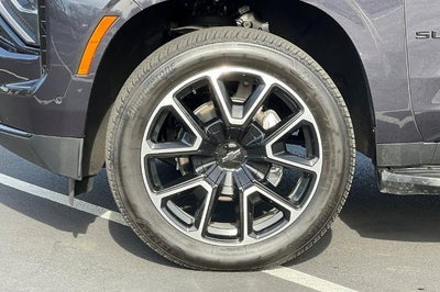 2025 Chevrolet Suburban RST