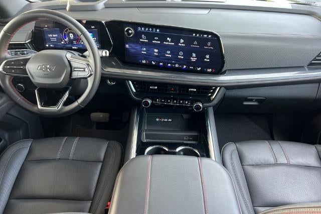 2025 Chevrolet Suburban RST