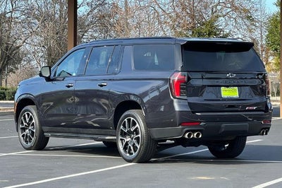 2025 Chevrolet Suburban RST