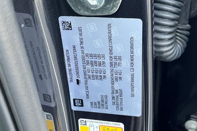 2025 Chevrolet Suburban RST