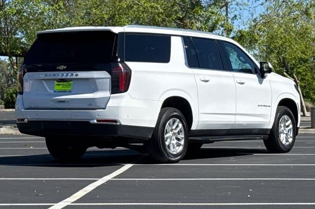 2025 Chevrolet Suburban LT