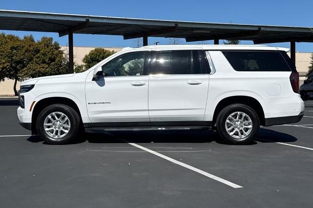 2025 Chevrolet Suburban LT