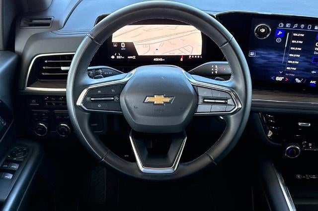 2025 Chevrolet Suburban LT