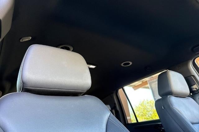 2025 Chevrolet Suburban LT