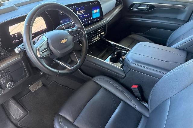 2025 Chevrolet Suburban LT