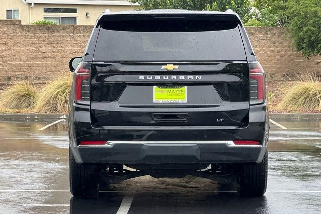 2025 Chevrolet Suburban LT