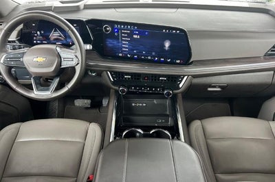 2025 Chevrolet Suburban LT