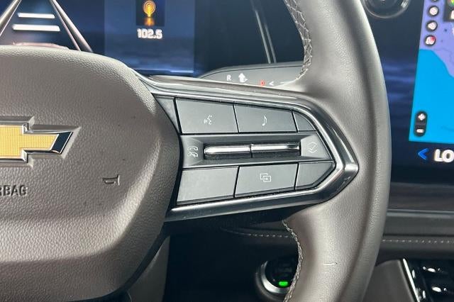 2025 Chevrolet Suburban LT